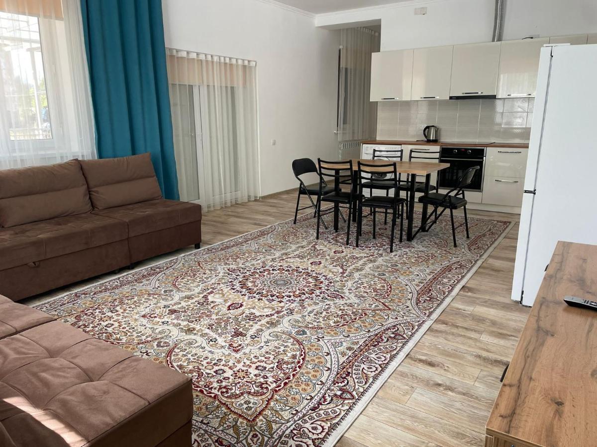 Stunning Lakeside Villa Korumdu Εξωτερικό φωτογραφία